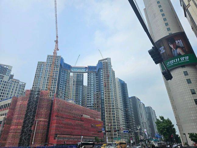 서울 송파구 잠실동 잠실르엘 공사장 현장. ⓒ데일리안 이호연 기자