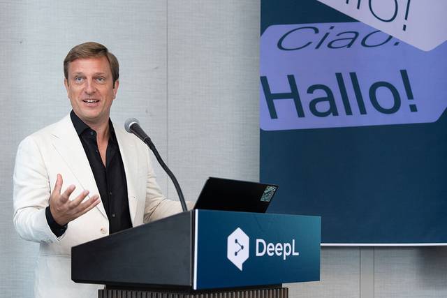 세바스찬 엔더라인 딥엘 최고기술책임자(CTO)가 21일 서울 강남구 그랜드 인터컨티넨탈 서울 파르나스에서 열린 기자간담회에서 발표하고 있다. 딥엘 제공