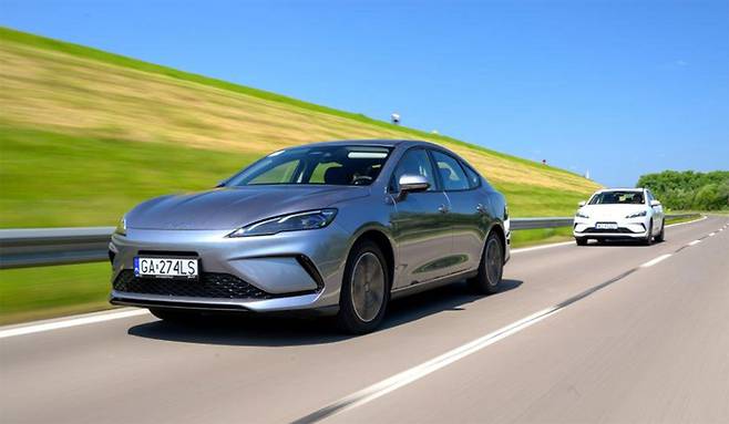 BYD가 유럽에 출시한 씰 05 DM-i