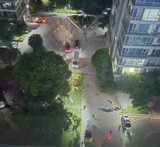 인천 송도국제도시의 한 아파트 단지에서 총기 사고가 발생했다. 사진 독자, 연합뉴스