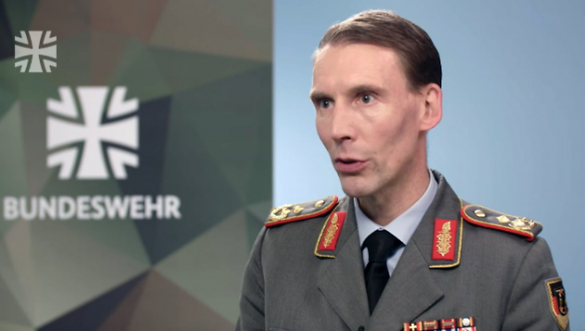 독일 국방부에서 우크라이나 상황센터를 이끄는 크리스티안 프로이딩 장군. 유튜브 영상 캡처