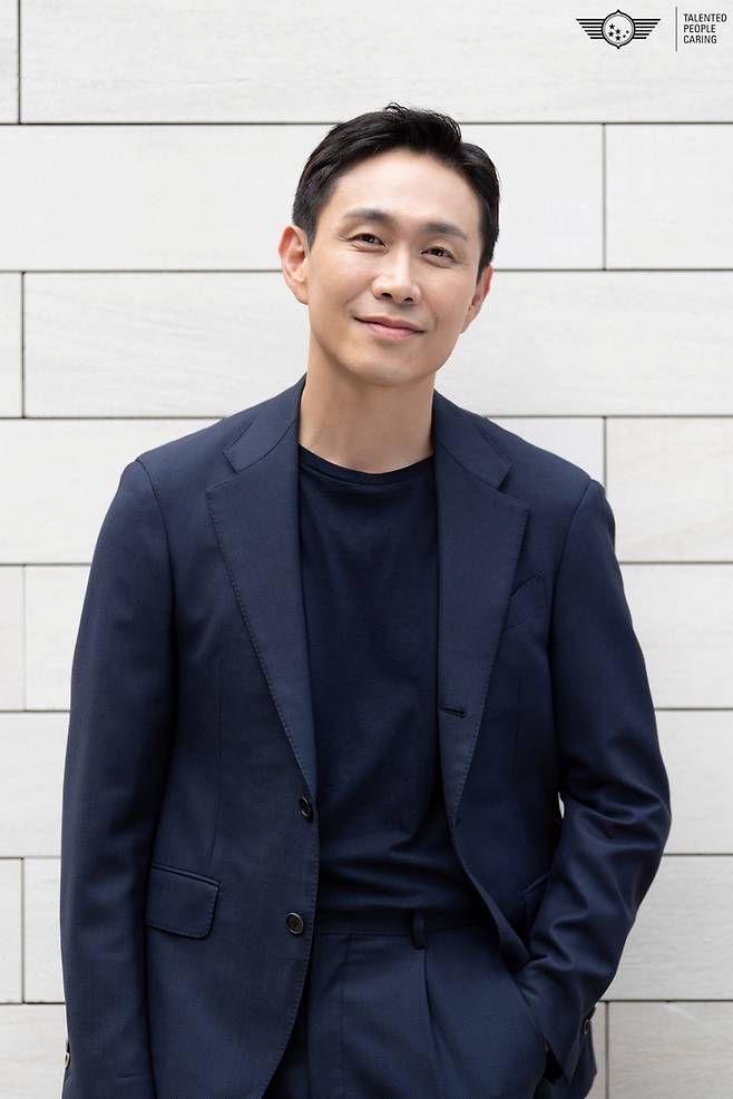 배우 오정세가 ‘굿보이’의 화기애애했던 현장을 언급하며 “멀리서 지켜봤다”며 아쉬워했다. 사진| 프레인 TPC