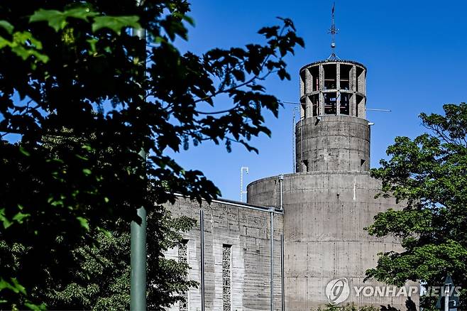 이른바 '벙커 교회'로 불리는 독일 뒤셀도르프의 성 사크라멘트 교회. 제2차 세계대전 당시의 고층 방공호를 개조한 건물이다.[EPA=연합뉴스. 재판매 및 DB 금지]