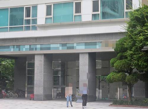 사제 총기 살해 사건 발생한 인천 아파트 [촬영 황정환]