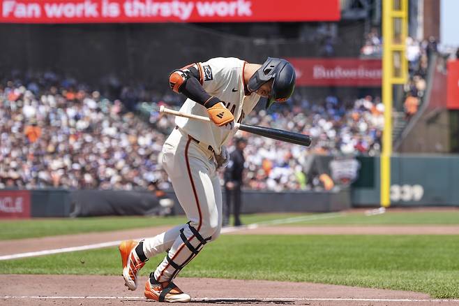 San Francisco Giants' Jung Hoo Lee reacts after hitting a fly ball to Los Angeles Dodgers center fielder Andy Pages for an out during the fourth inning of a baseball game Saturday, July 12, 2025, in San Francisco. (AP Photo/Godofredo A. Vasquez)







<저작권자(c) 연합뉴스, 무단 전재-재배포, AI 학습 및 활용 금지>