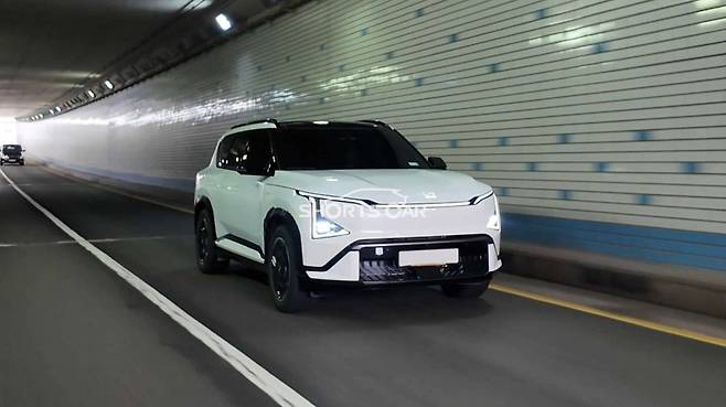 기아 'EV5 GT-라인' 테스트카 (출처 : 숏카)