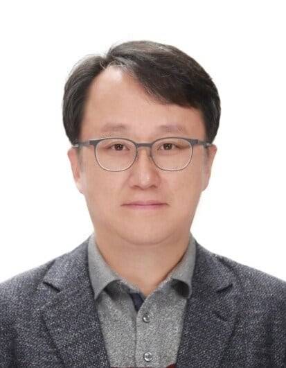 강준욱 대통령실 국민통합비서관. /동국대 홈페이지 캡처