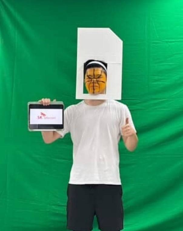 지난 4월 대규모 해킹 사태로 유심칩 대란을 겪은 SK텔레콤을 풍자한 학생./의정부고 학생자치회 인스타그램