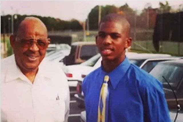 외할아버지 너새니얼 존스 씨와 크리스 폴.