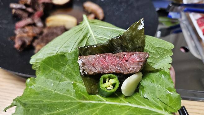 20250721_214523.jpg 저녁 손주 생일이라고 오마니가 사준 한우