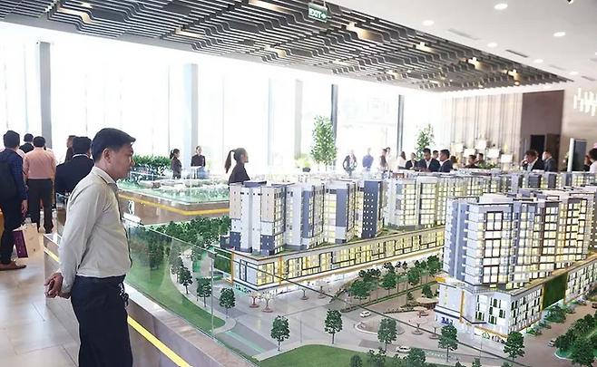 베트남 재무부는 부동산 양도 소득에 대해 20% 세율 적용 방안을 제안했다. (사진 출처: 베트남 국가방송국 제공)