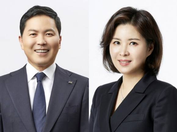 콜마그룹 창업주 윤동한 회장의 장남 윤상현 콜마홀딩스 부회장(왼쪽), 장녀 윤여원 콜마비앤에이치 대표. [사진=한국콜마]