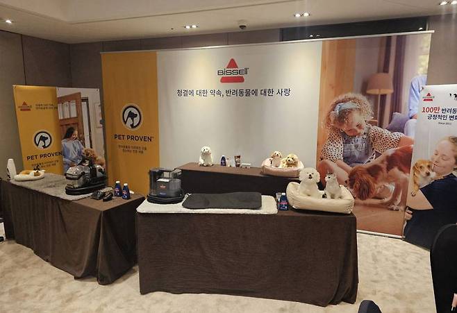 반려동물 가정에 최적화된 청소기라는 점을 강조했다 / 출처=IT동아