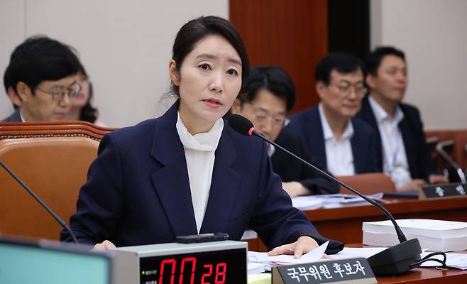 강선우 여성가족부 장관 후보자가 지난 14일 국회 여성가족위원회 인사청문회에서 질의에 답변하고 있다. 권도현 기자