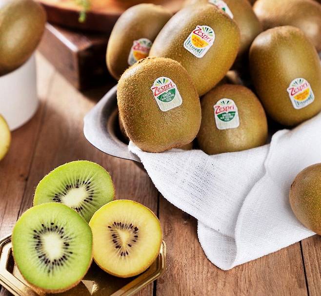 대표적인 밀도푸드인 키위.