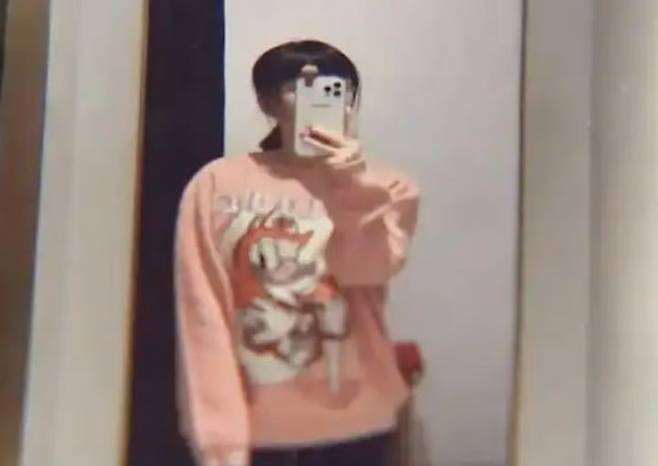 [뉴시스] 자신이 다니던 회사에서 수십억원의 돈을 횡령한 왕징의 사진. (사진=웨이보) 2025.7.21 *재판매 및 DB 금지