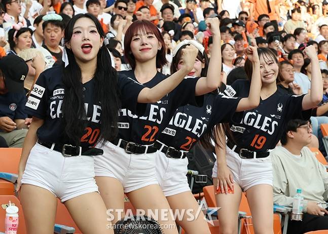 [포토] 하지원 '더 짧아진 똑단발'