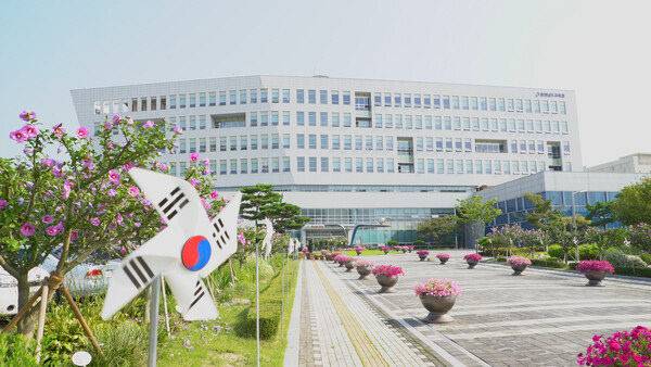 충남교육청 전경.