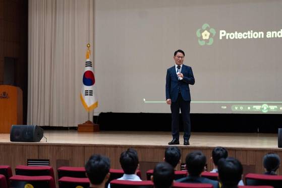APEC 정상회의 경호안전통제단장을 맡은 황인권 대통령경호처장 〈출처=대통령경호처〉