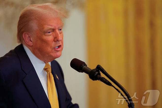 도널드 트럼프 미국 대통령이 22일(현지시간) 워싱턴 백악관에서 열린 공화당 의원 초청 만찬에서 발언하고 있다. 2025.07.22 ⓒ 로이터=뉴스1 ⓒ News1 최종일 선임기자