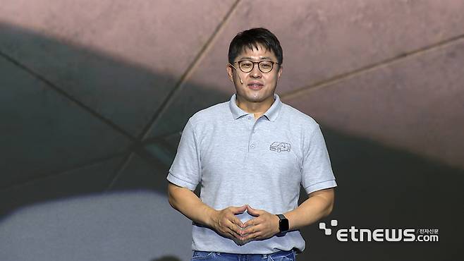 '더 기아 PV5 테크데이'가 22일 경기 광명시 아이벡스스튜디오에서 열렸다. 주석하 기아 상무(MSV프로젝트3실)가 환영사를 하고 있다. 최순호기자 csho@etnews.com