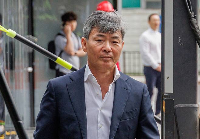이종호 전 블랙펄인베스트 대표가 지난 21일 서울 종로구 KT광화문빌딩에 마련된 김건희 여사 관련 의혹을 수사 중인 민중기 특별검사팀 사무실에 출석하고 있다. 2025.7.21 [공동취재] [사진=연합뉴스]