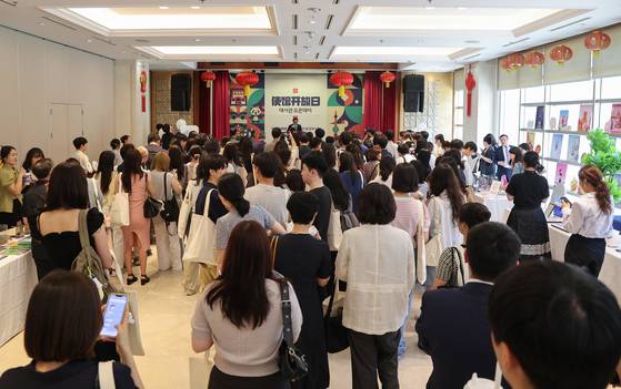 22일 서울 중구 주한 중국대사관에서 열린 오픈데이 행사에서 다이빙 주한 중국대사가 환영사를 하고 있다. 연합뉴스