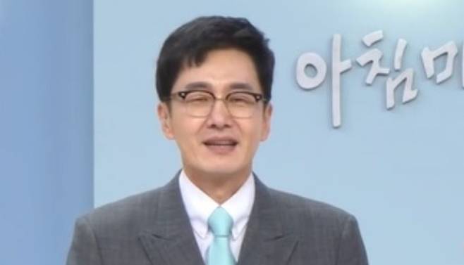 ‘아침마당’에 하차한 김재원 아나운서. [사진출처 = ‘아침마당’ 영상 캡처]