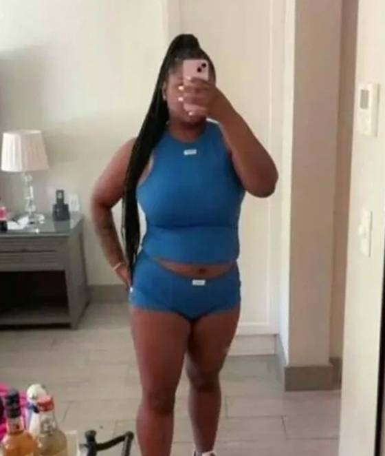 A씨가 탑승을 제지당할 당시 입고 있던 복장. 파란 민소매 상의에 짧은 바지 차림이다. [X (구 트위터) 캡처]