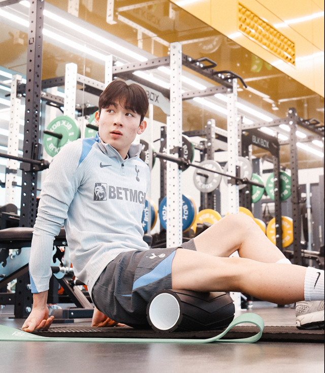 양민혁. 토트넘 SNS