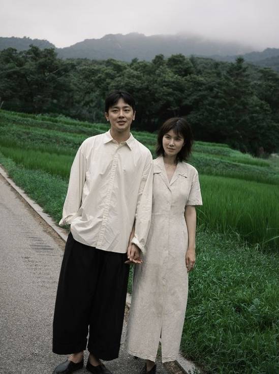 ▲ Jang Jae -Ho (à gauche), Kong Min Jung. Source | Gong Minjeong Instagram