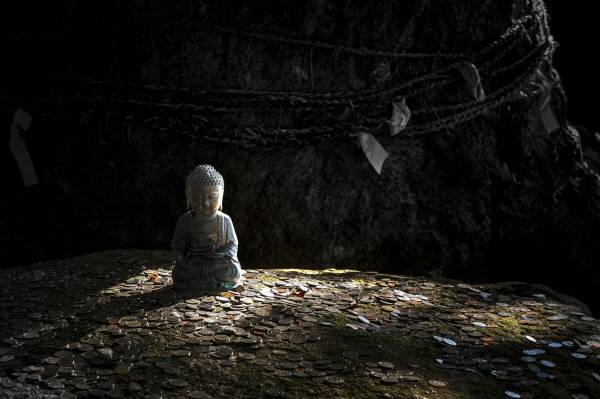 불상의 빛
