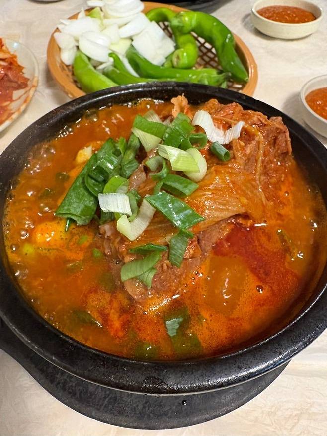 74A4DDA1-AC08-4FEE-A7F3-5A49DF459F31.jpeg 뼈해장국