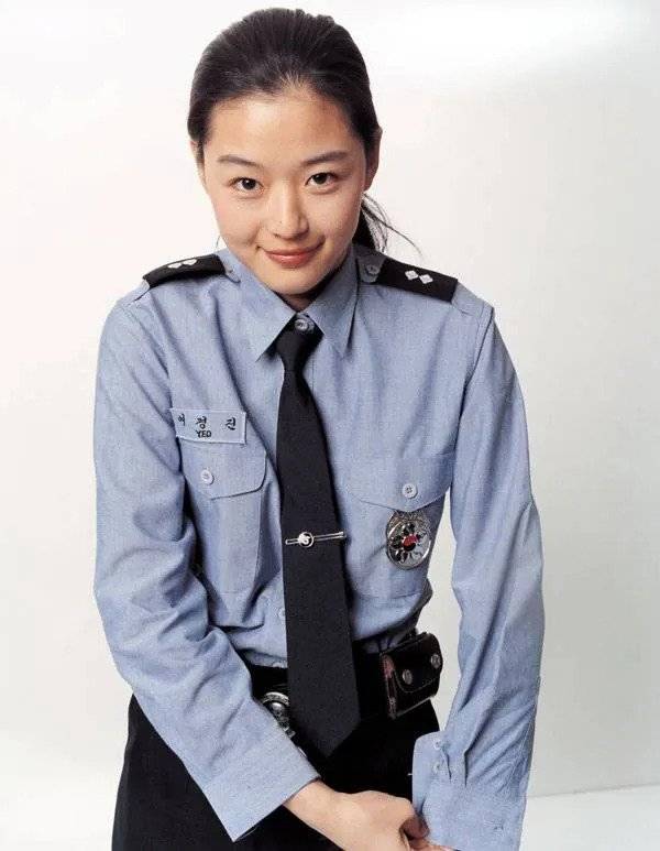 전젼.webp.ren.jpg 포텐 보고 생각난 대한민국 경찰 제복 변천사