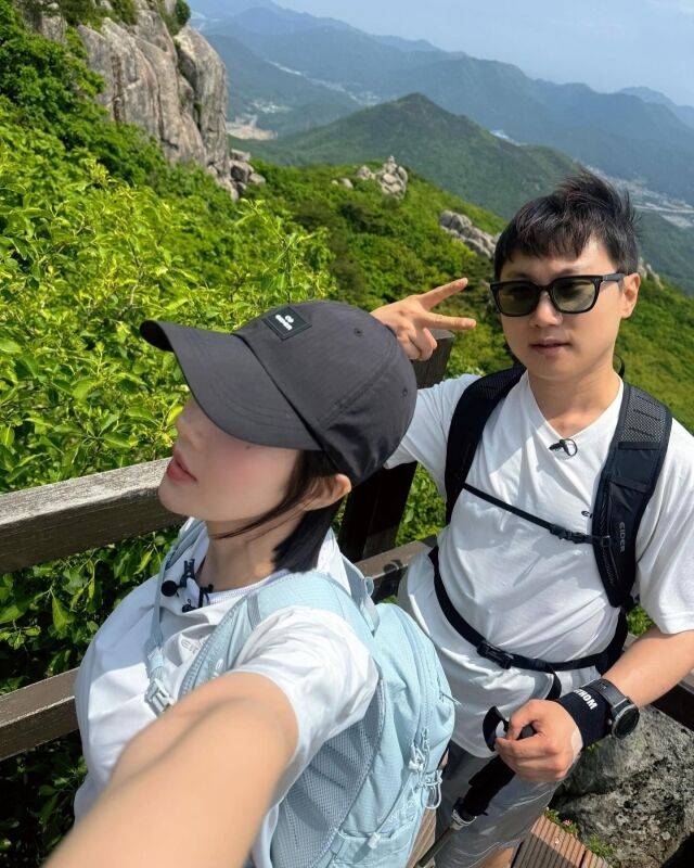 사진=권은비 SNS.