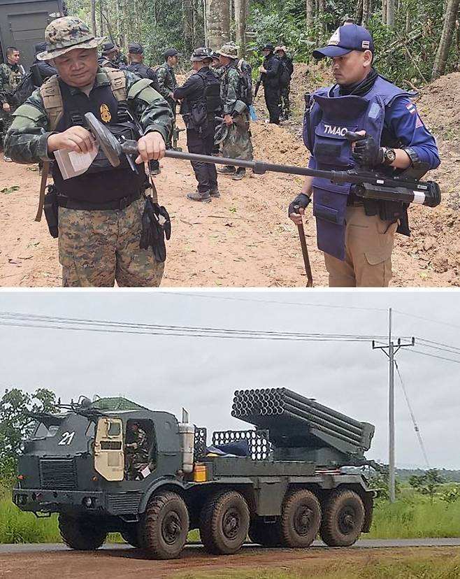 태국 군인들이 지난 20일 우본라차타니주 국경 지대에서 지뢰를 탐지하고 있다 (위쪽 사진). 24일 태국과 캄보디아가 국경 지역에서 교전을 벌인 뒤 캄보디아군의 BM-21 다연장로켓포 차량이 복귀하고 있다. AP·AFP연합뉴스