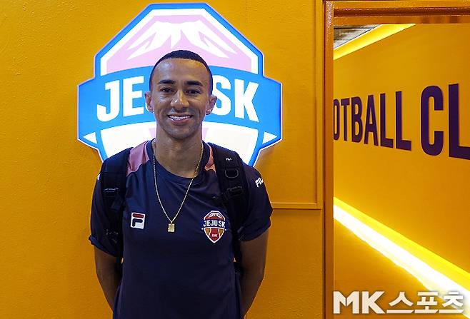 제주 SK에서 새로운 시작을 알린 티아고. 사진=이근승 기자