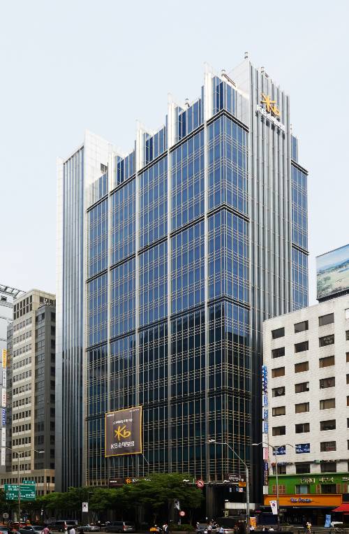 KB금융 보험계열사의 올 상반기 실적이 엇갈린 것으로 나타났다. KB손보는 지난해 같은 기간보다 2.3% 줄어든 반면 KB라이프생명은 2.3% 늘어났다./사진=KB손해보험