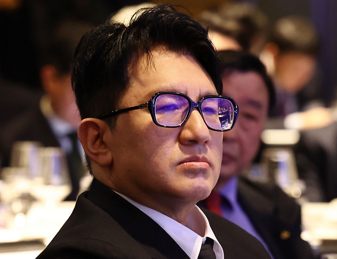 지난 2월 서울 영등포구 FKI타워 컨퍼런스센터에서 열린 한국경제인협회 제64회 정기총회에 참석한 방시혁 하이브 의장. [연합]