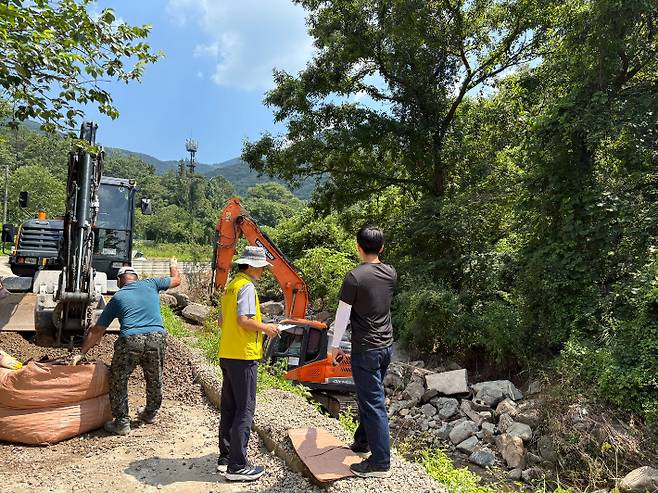 광주광역시는 최근 집중호우로 인해 피해를 입은 자치구가 특별재난지역으로 지정돼 국고지원을 받을 수 있도록 '긴급지원반'을 구성·운영하는 등 현장 지원에 나섰다. 광주시 제공