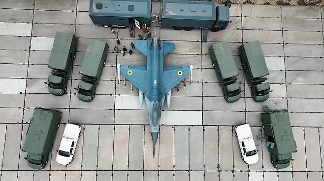F-16 전투기 용 이동식 시스템 모습. 컴 백 얼라이브 제공