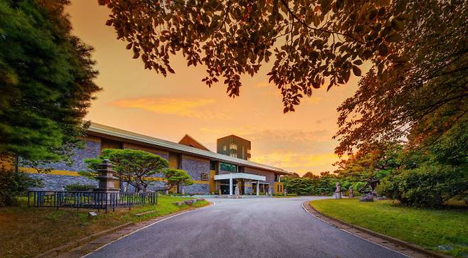 충남 아산에 있는 온양민속박물관 본관 전경. (사진=온양민속박물관)