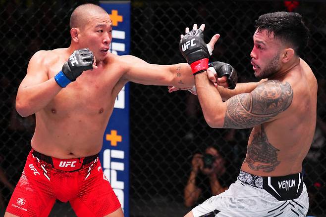 박준용(왼쪽). 사진=UFC
