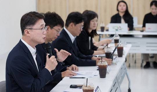 류제명 과기정토부 제2차관이 25일 서울 마포구 SW마에스트로에서 열린 '데이터 규제혁신 간담회'에서 인사말을 하고 있다. 연합뉴스