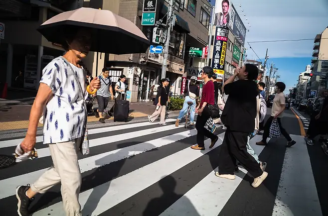 24b0d76bb48769fe20a8d3b706f11a392959e8f33d51b1555eb0