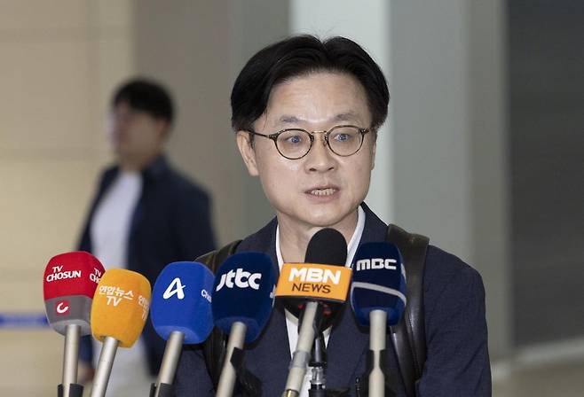 김정관 산업통상자원부 장관이 23일 인천국제공항 제2여객터미널에서 대미 통상 협상을 위해 미국을 방문하기에 앞서 발언하고 있다. 2024.07.23.[인천공항=뉴시스]