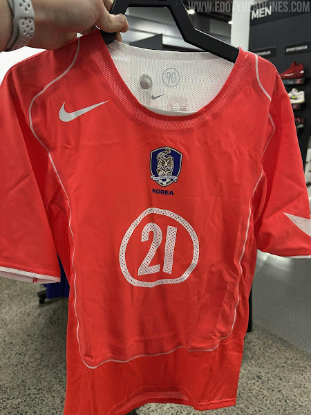 image.png 나이키, 2004 대한민국 국가대표팀 리이슈 유니폼 출시 예정