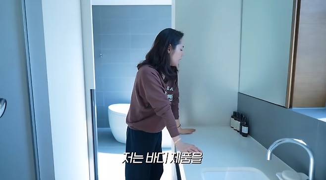 Screenshot_20250715_174346_YouTube.jpg 한가인이 바디제품 고를 때 자녀들에게 허락받는 이유.jpg