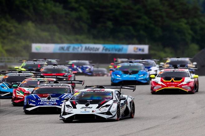 2025 람보르기니 슈퍼 트로페오 아시아 시리즈 제4라운드 경기장면 사진=오토모빌리 람보르기니