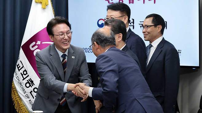 한국교회총연합 방문한 김민석 총리